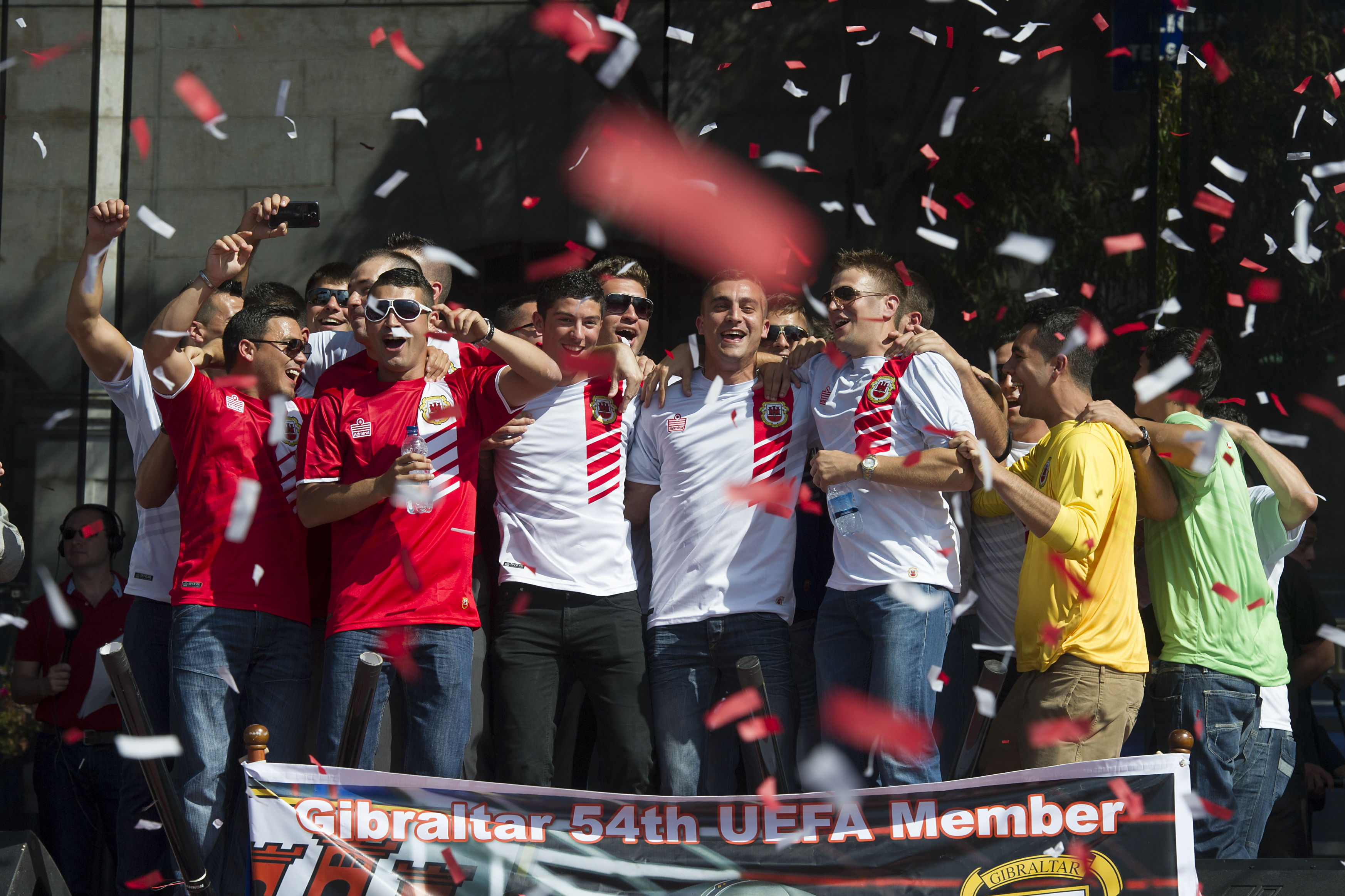 Celebracion Entrada  Gibraltar En La Uefa - 12.jpg